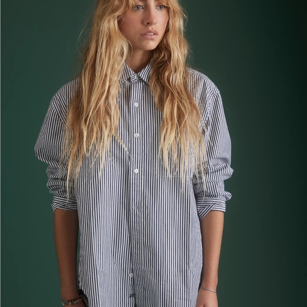 American Eagle Outfitters Blue and White Striped Button-Down Shirt